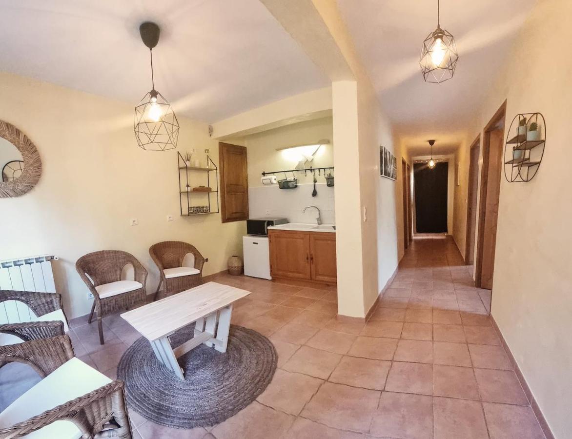 Villa Les Oliviers Maison D'Hotes Saint-Laurent-le-Minier Esterno foto